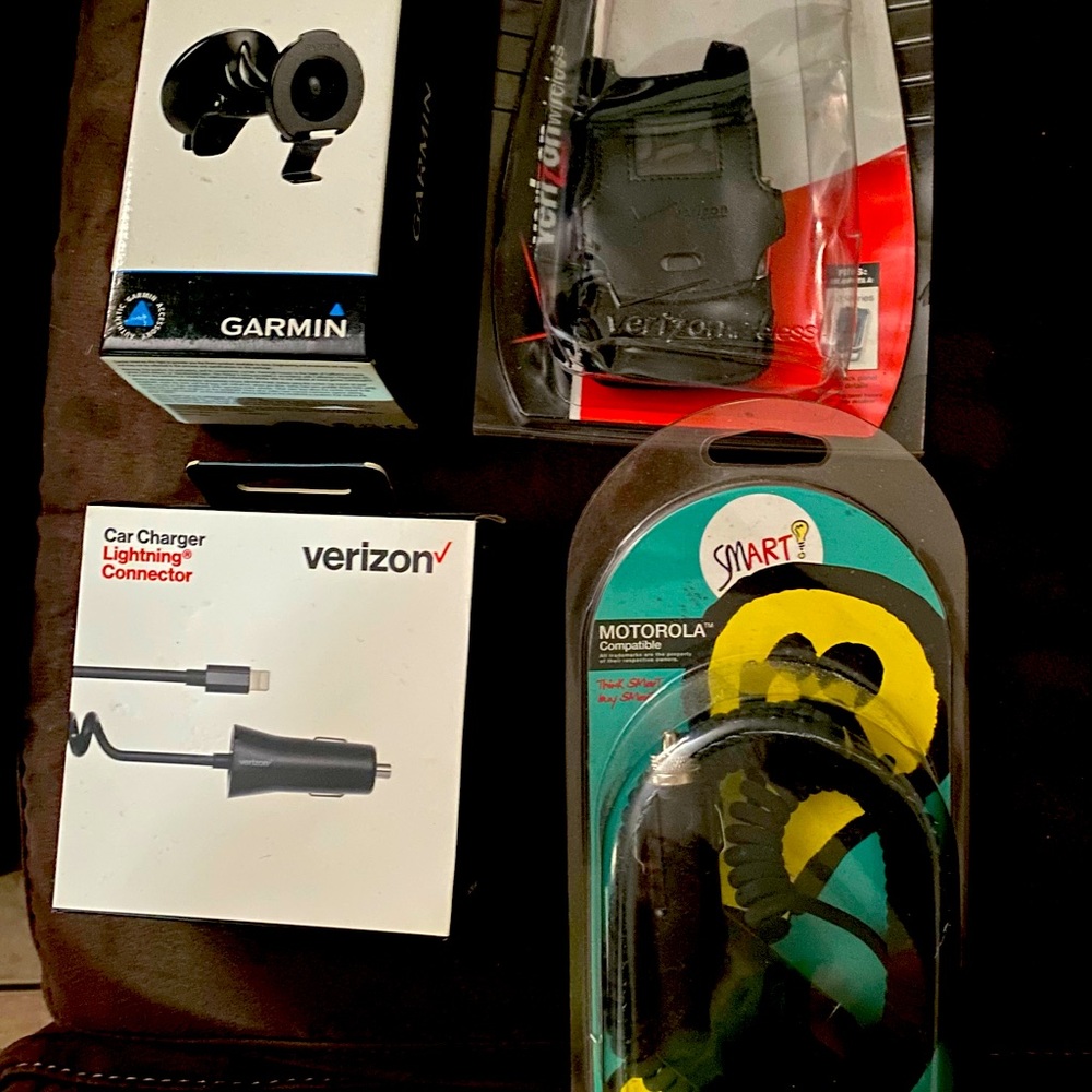 Cellphone and GPS accessories